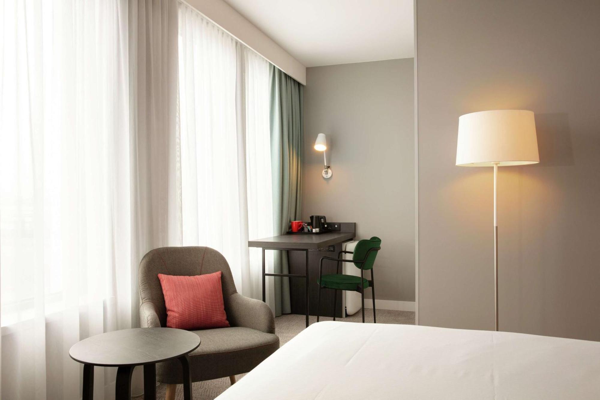 Hilton Garden Inn Paris Orly Airport Rungis Bagian luar foto