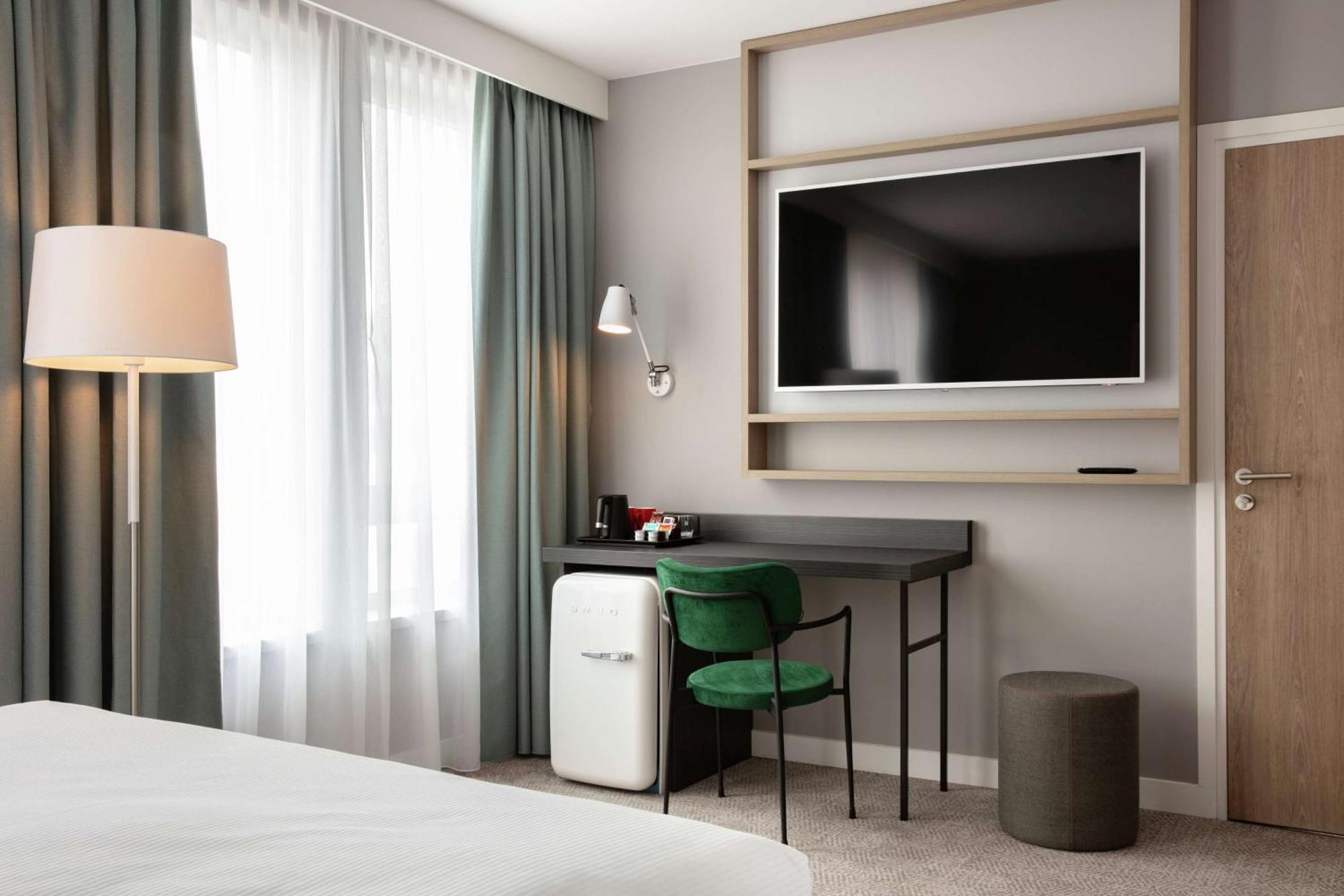 Hilton Garden Inn Paris Orly Airport Rungis Bagian luar foto