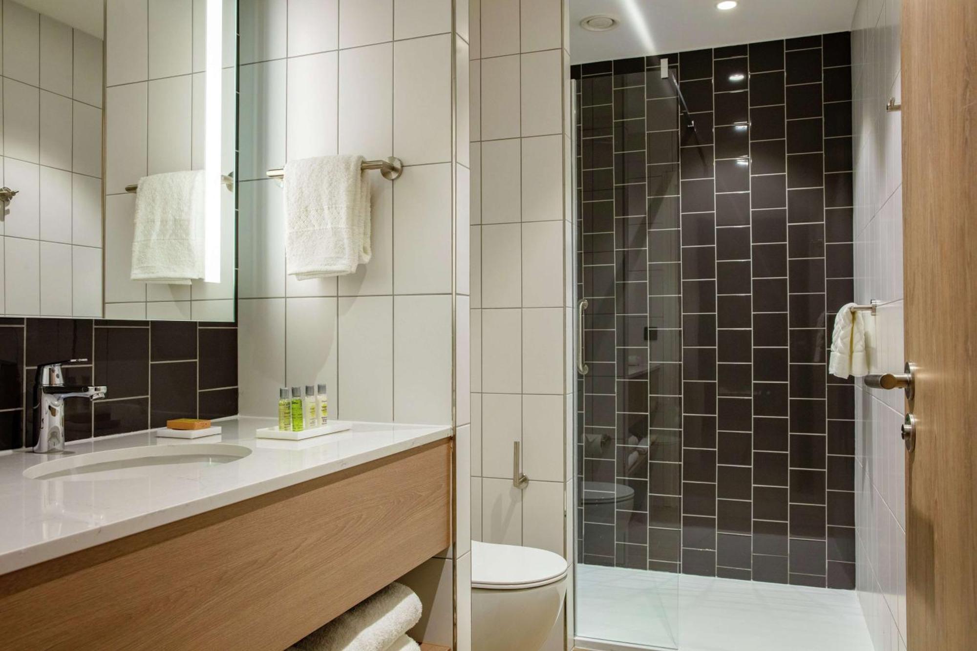 Hilton Garden Inn Paris Orly Airport Rungis Bagian luar foto